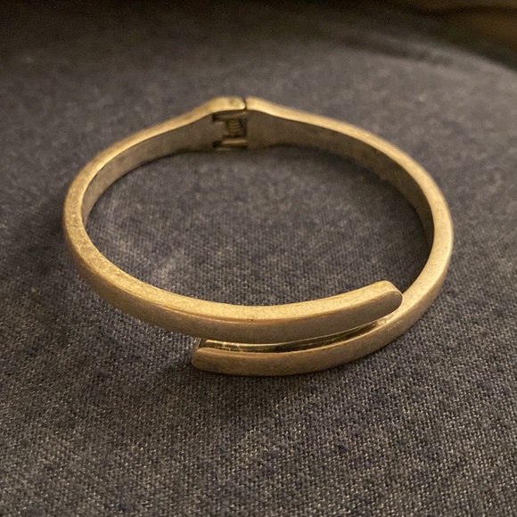 Rigid Bracelet - Silver - Picture 2 of 2